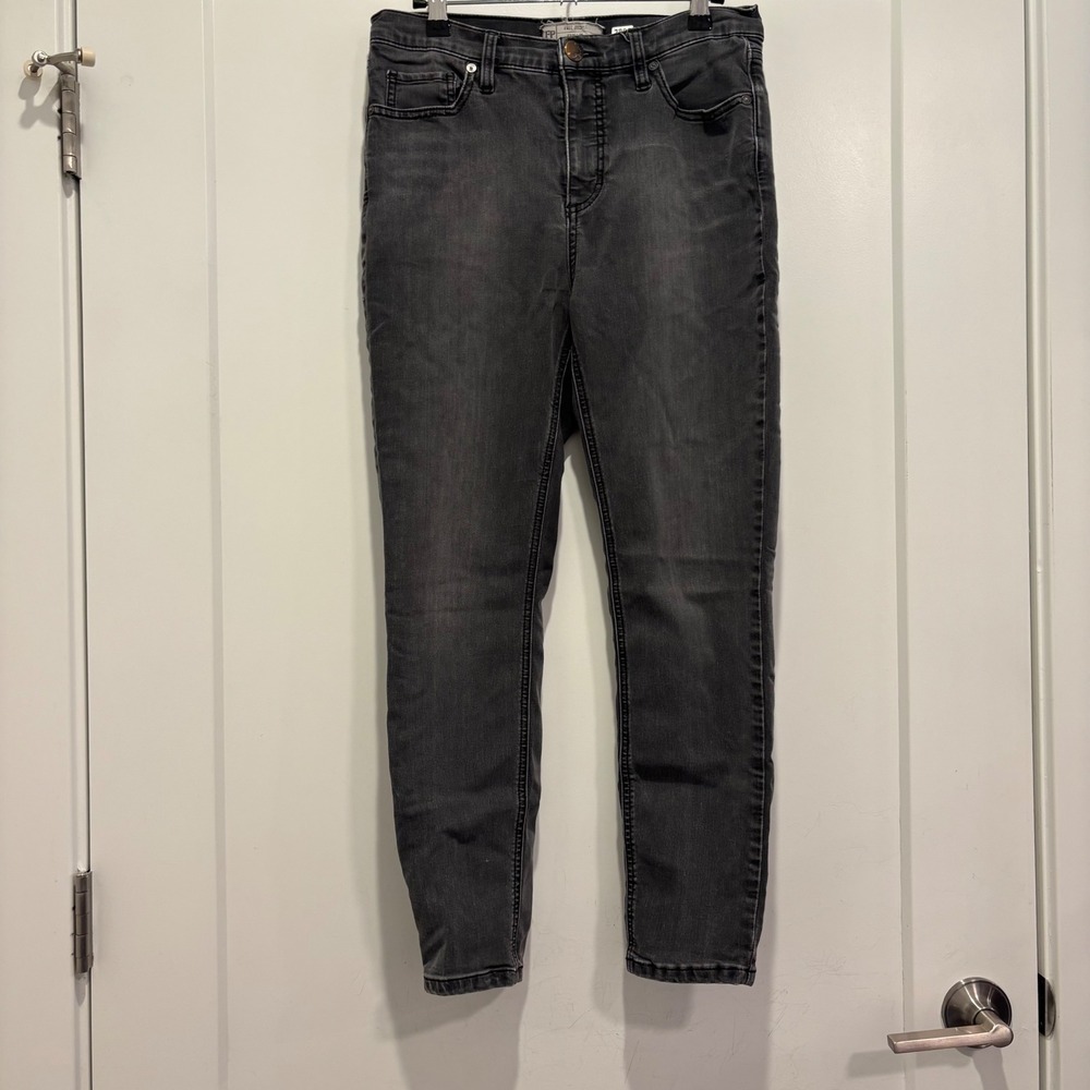 Free People High Rise Skinny Jeans Faded Black Denim Size 28 OB61855-16515125